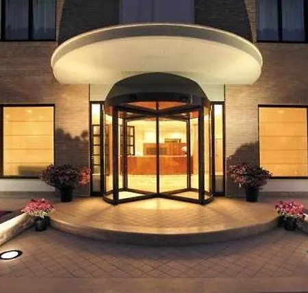 فندق Palace Due Ponti 3*